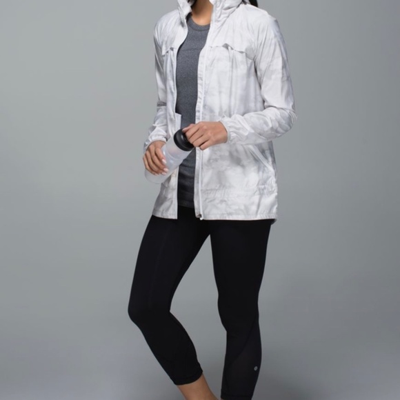 LULULEMON Miss Misty Jacket II, 2, White and Gray - Picture 5 of 16